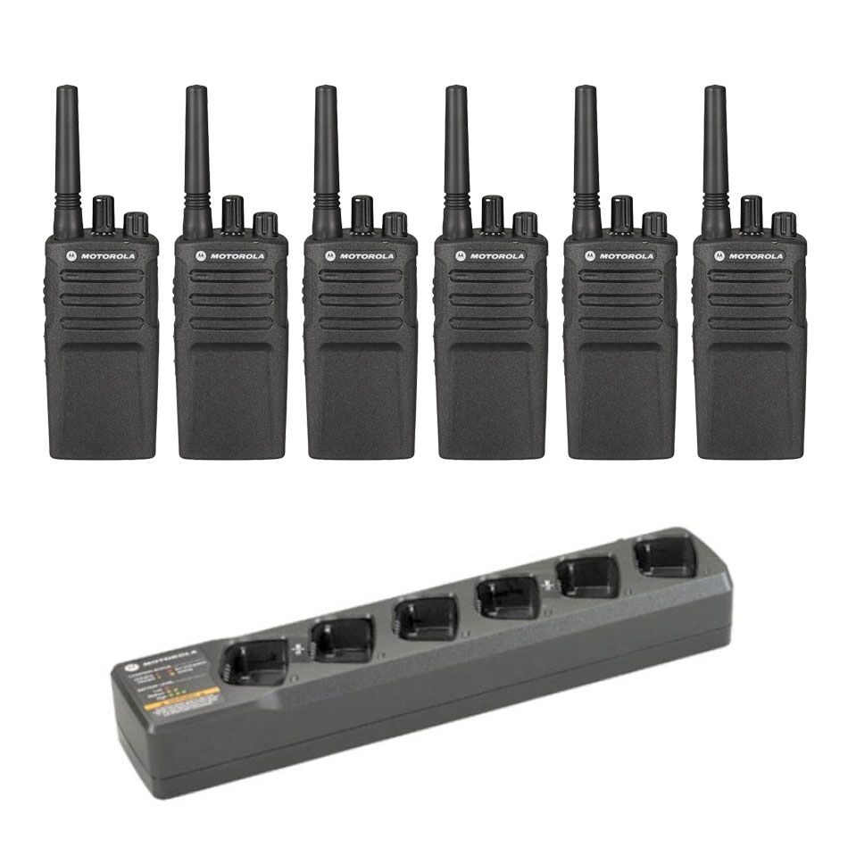 Set Van 6 Motorola XT420 Portofoons Met Multilader Set Van 6 Motorola XT420 Portofoons Met Multilader